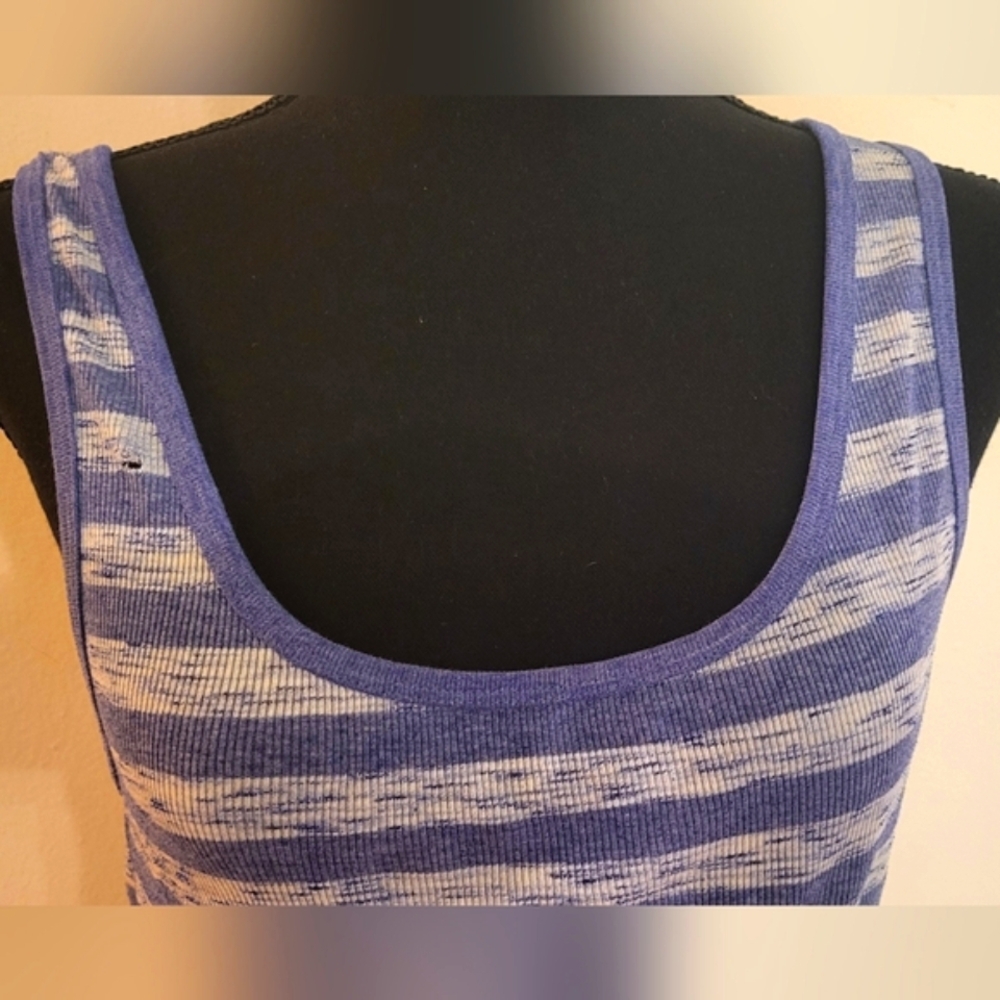 Casual Purple & Gray Striped‎ Women's Tank Top (Size L) - Picture 10 of 11